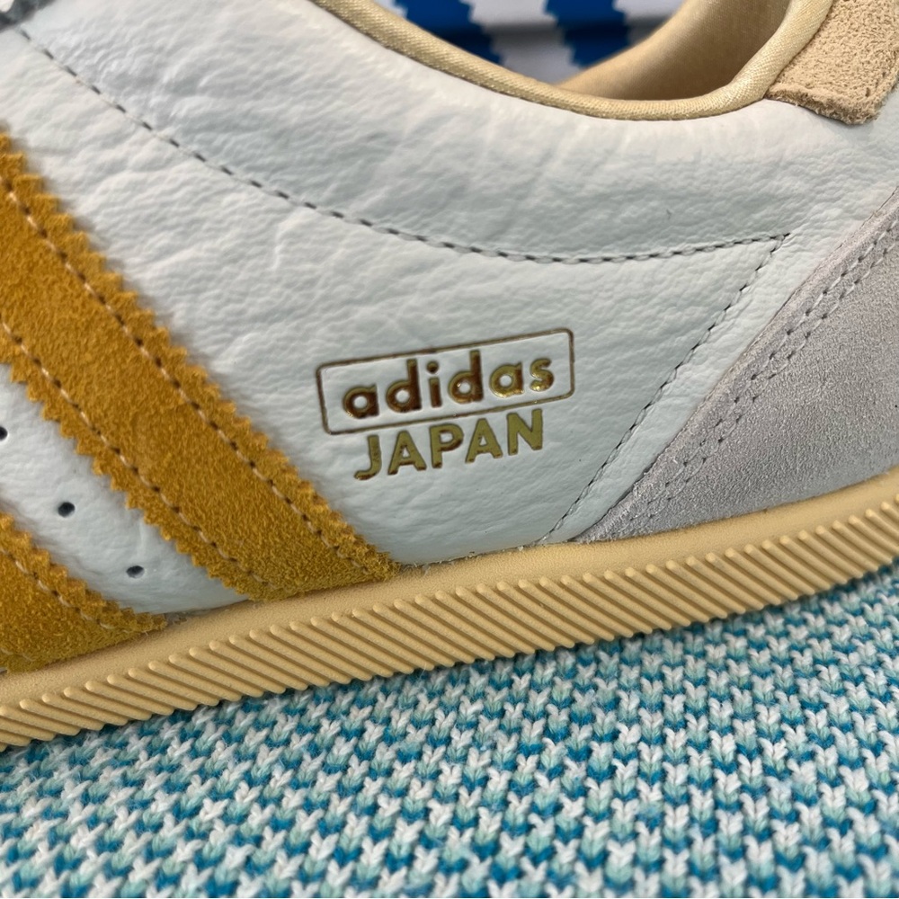 adidas Japan Sneakers White with Mustard Stripes - Picture 4 of 9